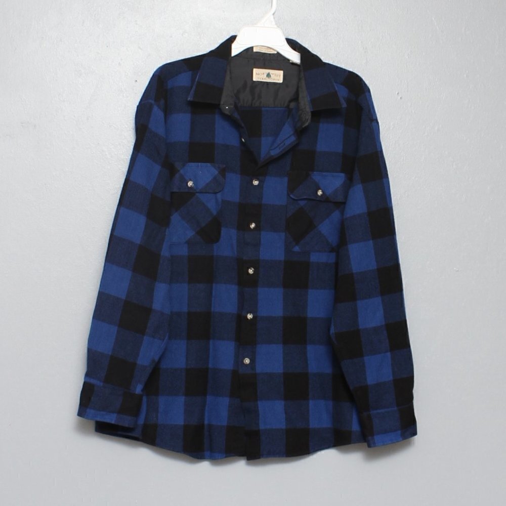 Vintage Northwest Territory blue black plaid long sleeve button shacket jacket